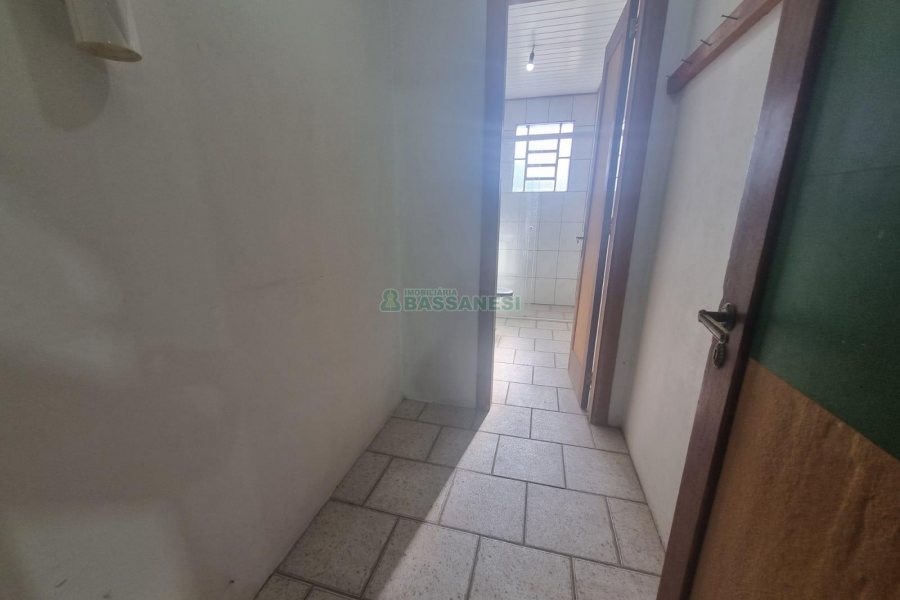Pavilhão com 340m², no bairro Marechal Floriano em Caxias do Sul para Alugar