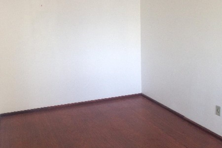 Apartamento com 50m², 2 dormitórios, no bairro Lourdes em Caxias do Sul para Comprar