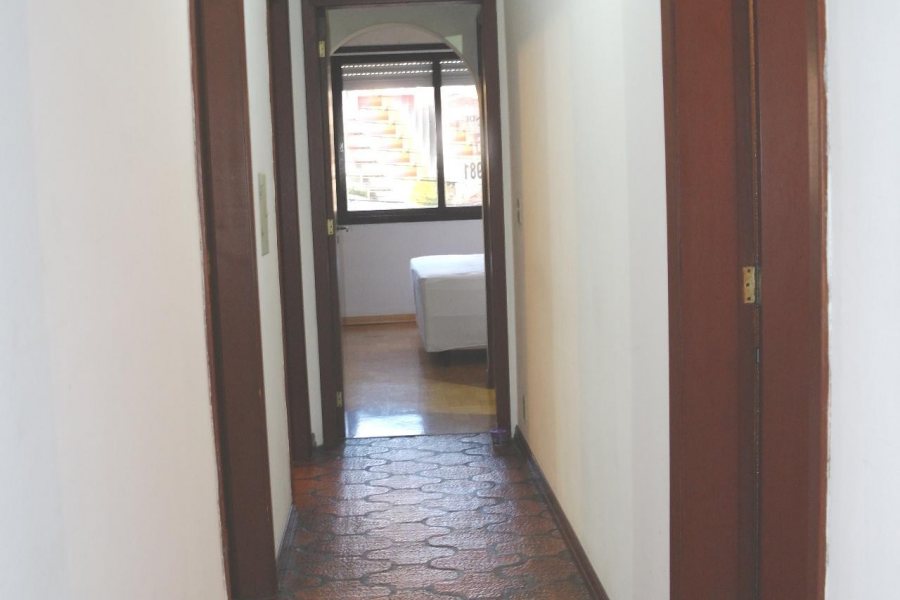 Apto Mobiliado com 110m², 3 dormitórios, 1 vaga, no bairro Centro em Caxias do Sul para Alugar