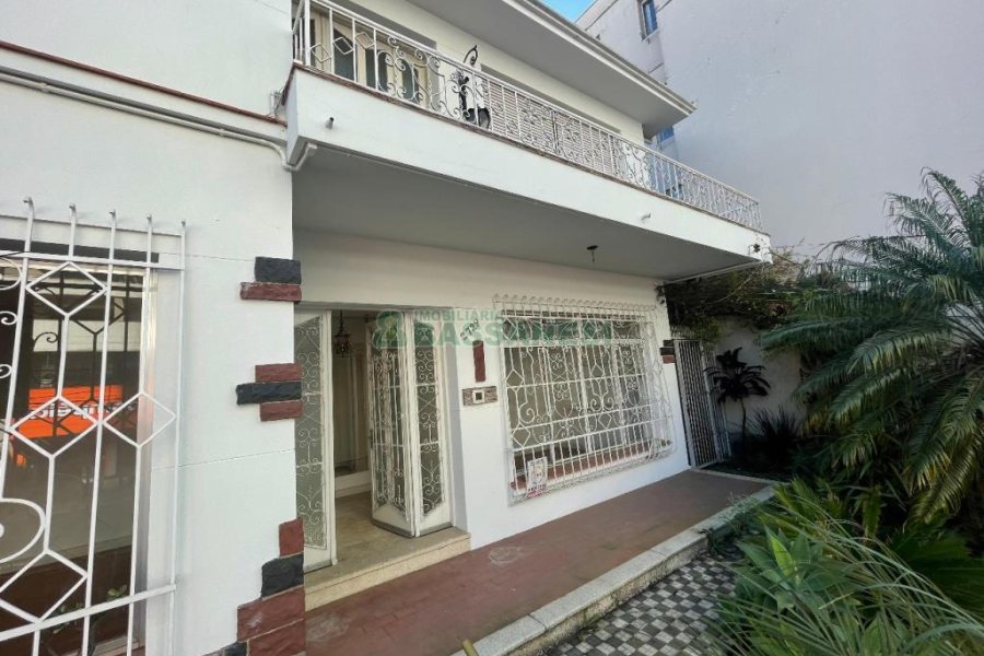 Casa com 300m², no bairro Centro em Caxias do Sul para Comprar