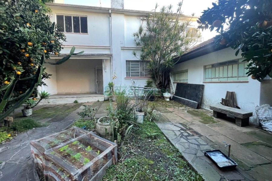 Casa com 300m², no bairro Centro em Caxias do Sul para Comprar