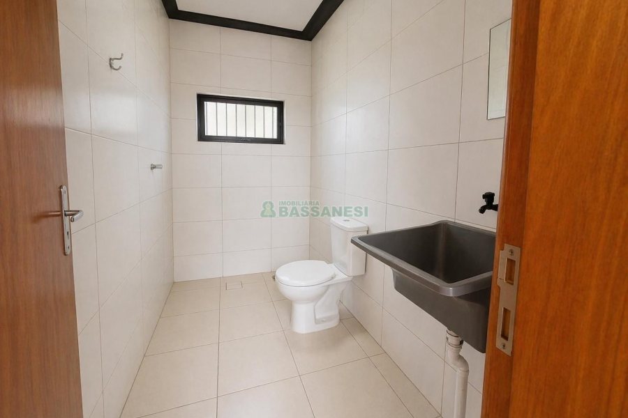 Pavilhão com 300m², no bairro Centenário em Caxias do Sul para Alugar