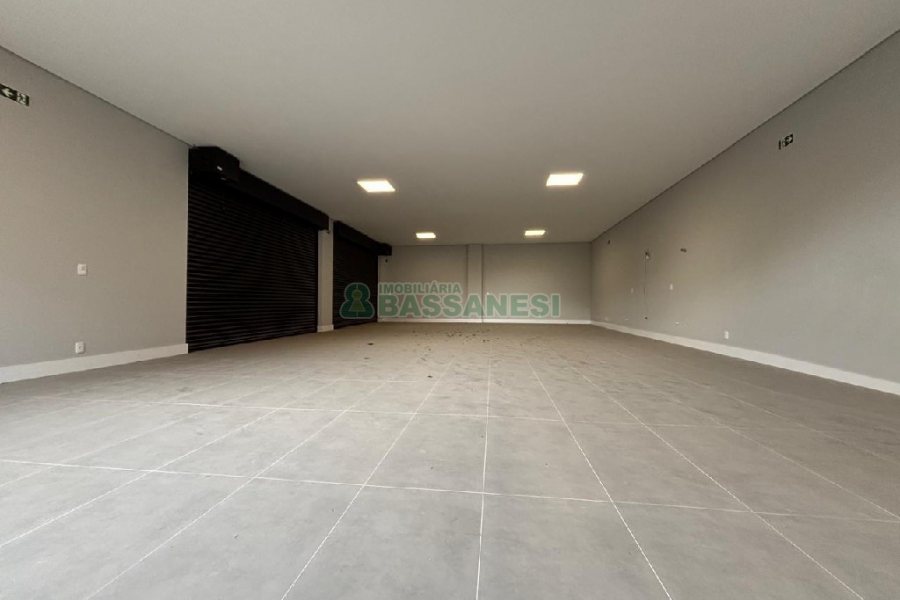 Loja com 140m², no bairro Sagrada Família em Caxias do Sul para Alugar