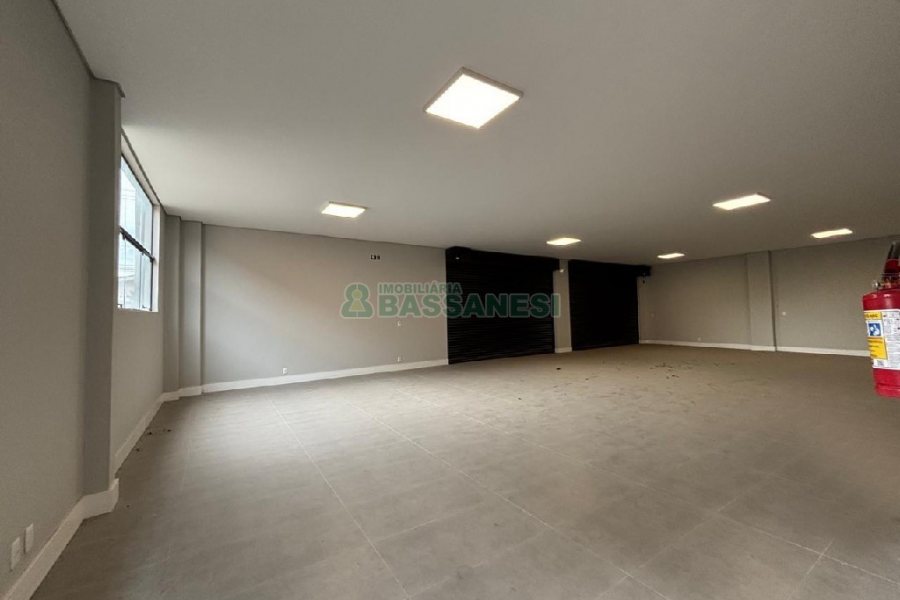 Loja com 140m², no bairro Sagrada Família em Caxias do Sul para Alugar