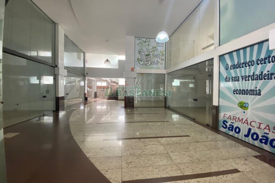 Loja com 400m², no bairro Lourdes em Caxias do Sul para Alugar