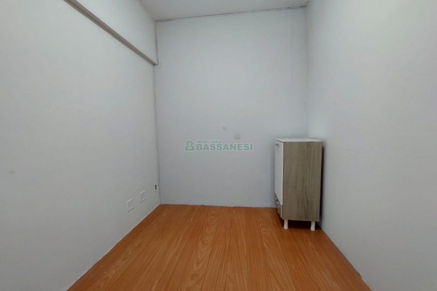 Sala com 55m², 1 vaga, no bairro Rio Branco em Caxias do Sul para Alugar