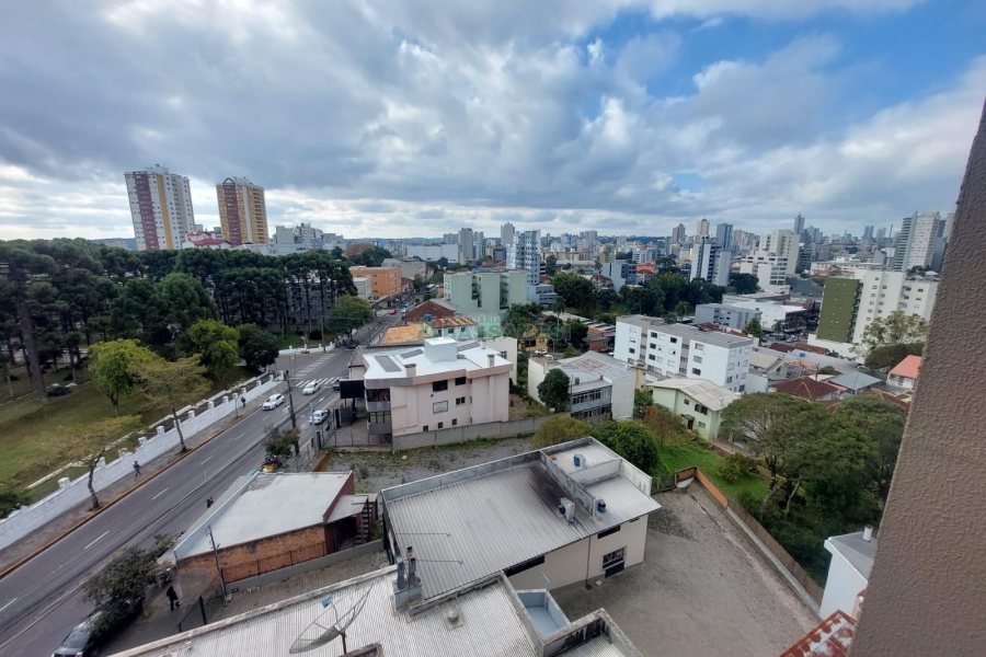 Sala com 55m², 1 vaga, no bairro Rio Branco em Caxias do Sul para Alugar
