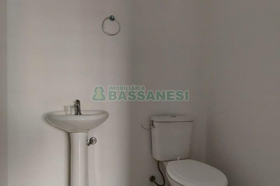 Sala com 63m², no bairro São Pelegrino em Caxias do Sul para Alugar