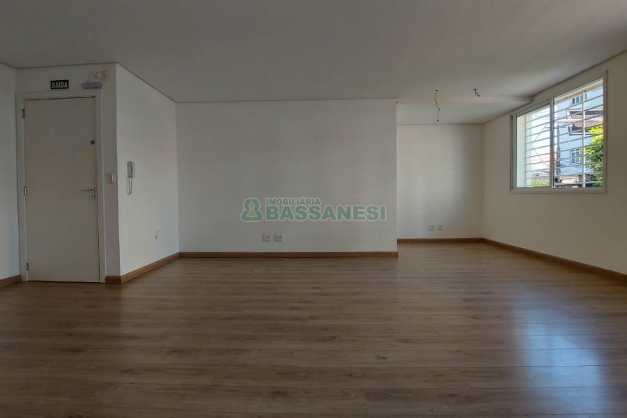 Sala com 63m², no bairro São Pelegrino em Caxias do Sul para Alugar