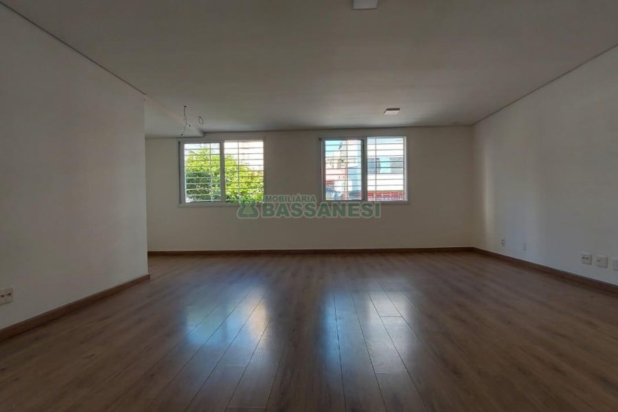 Sala com 63m², no bairro São Pelegrino em Caxias do Sul para Alugar