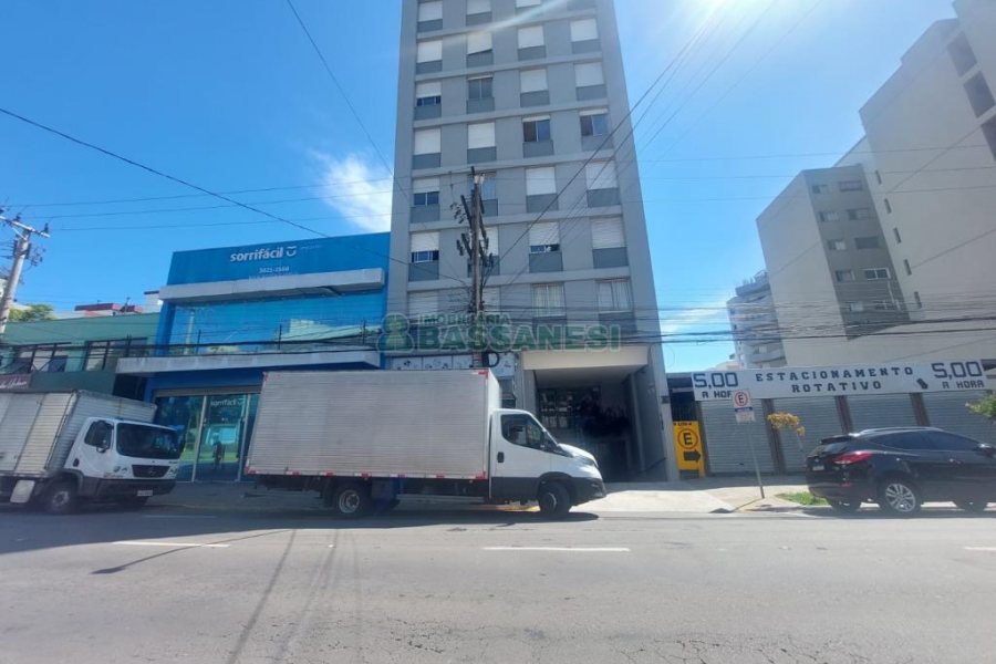 Apto Mobiliado com 38m², 1 dormitório, no bairro Centro em Caxias do Sul para Alugar