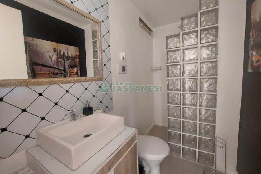 Apto Mobiliado com 38m², 1 dormitório, no bairro Centro em Caxias do Sul para Alugar