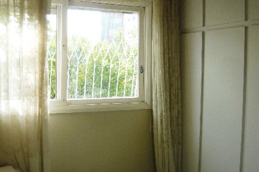 Casa com 250m², 4 dormitórios, 5 vagas, no bairro Pio X em Caxias do Sul para Comprar