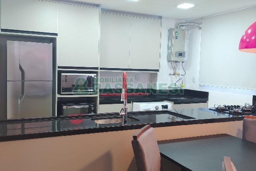 Apto Mobiliado com 54m², 1 dormitório, 1 vaga, no bairro Centro em Caxias do Sul para Alugar