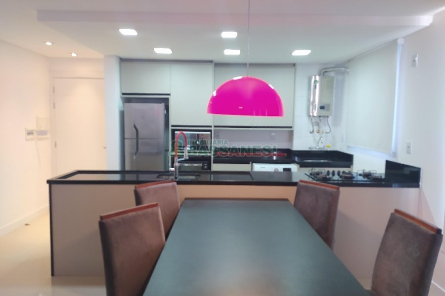 Apto Mobiliado com 54m², 1 dormitório, 1 vaga, no bairro Centro em Caxias do Sul para Alugar