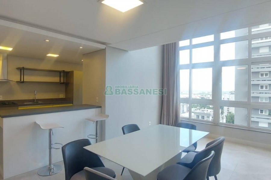 Apto Mobiliado com 107m², 3 dormitórios, 2 vagas, no bairro Panazzolo em Caxias do Sul para Alugar