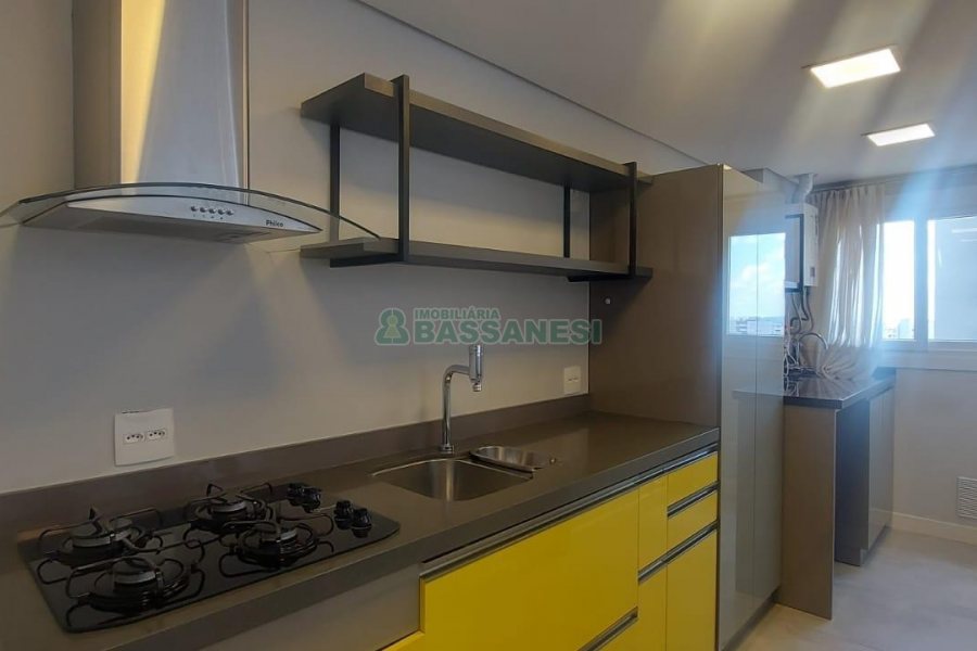 Apto Mobiliado com 107m², 3 dormitórios, 2 vagas, no bairro Panazzolo em Caxias do Sul para Alugar