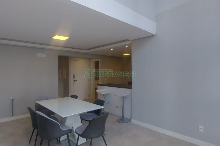 Apto Mobiliado com 107m², 3 dormitórios, 2 vagas, no bairro Panazzolo em Caxias do Sul para Alugar