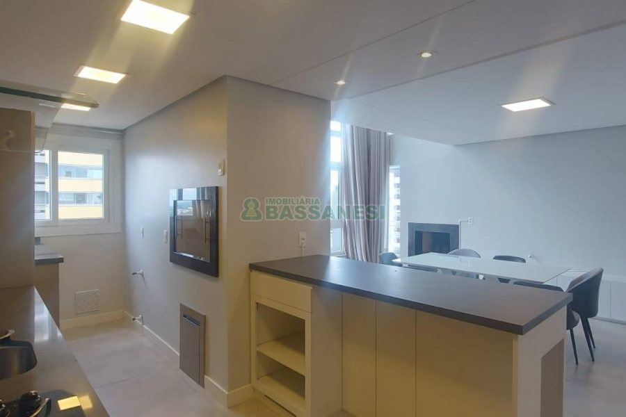 Apto Mobiliado com 107m², 3 dormitórios, 2 vagas, no bairro Panazzolo em Caxias do Sul para Alugar