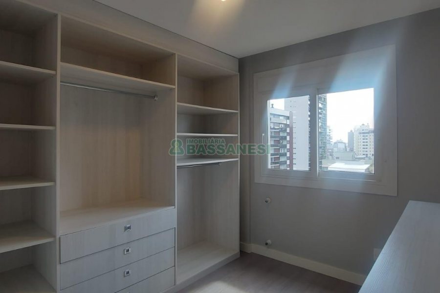 Apto Mobiliado com 107m², 3 dormitórios, 2 vagas, no bairro Panazzolo em Caxias do Sul para Alugar