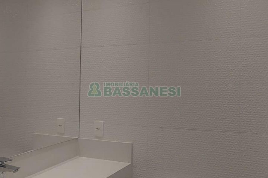 Apto Mobiliado com 107m², 3 dormitórios, 2 vagas, no bairro Panazzolo em Caxias do Sul para Alugar