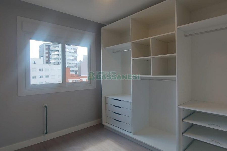 Apto Mobiliado com 107m², 3 dormitórios, 2 vagas, no bairro Panazzolo em Caxias do Sul para Alugar