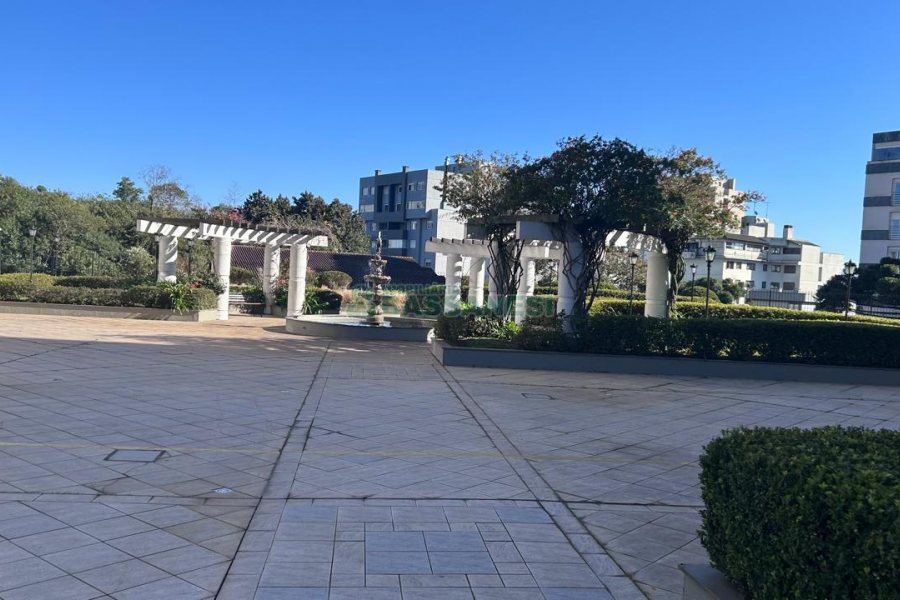 Apartamento com 94m², 3 dormitórios, 2 vagas, no bairro Rio Branco em Caxias do Sul para Comprar