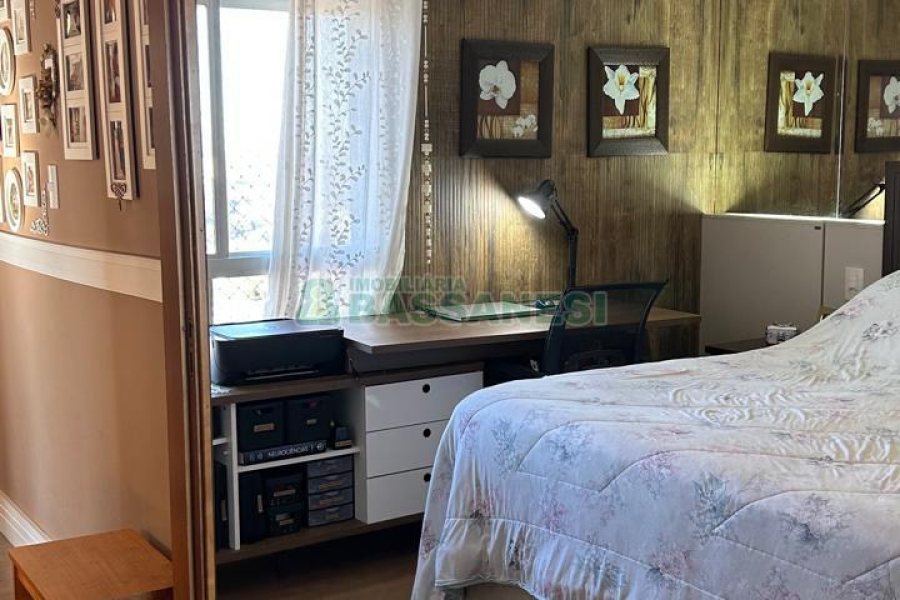 Apartamento com 94m², 3 dormitórios, 2 vagas, no bairro Rio Branco em Caxias do Sul para Comprar