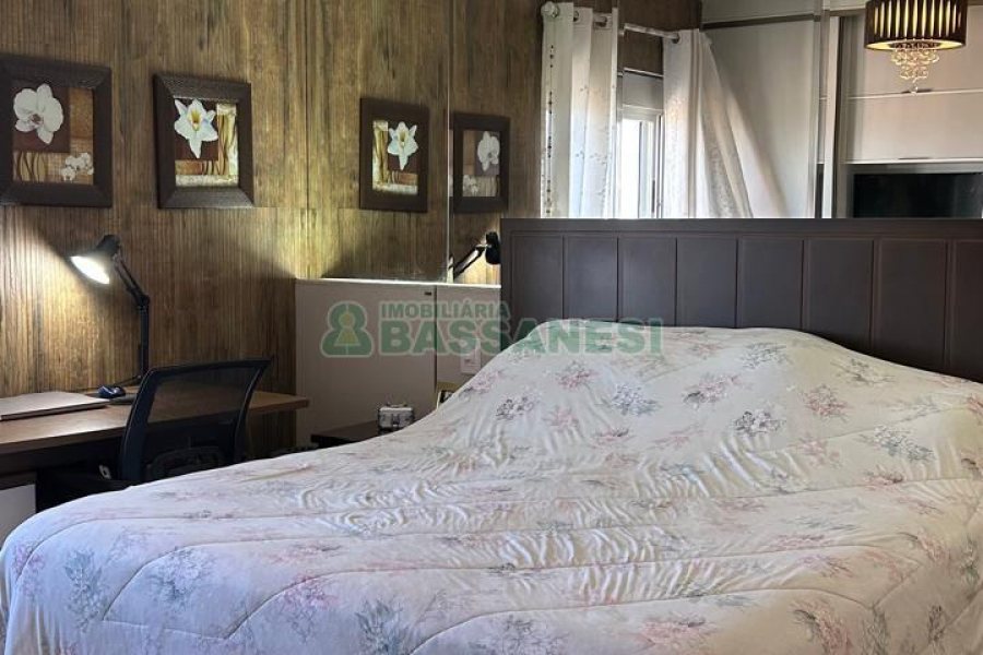 Apartamento com 94m², 3 dormitórios, 2 vagas, no bairro Rio Branco em Caxias do Sul para Comprar