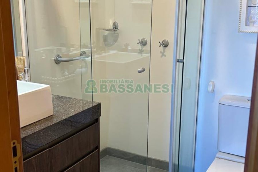 Apartamento com 94m², 3 dormitórios, 2 vagas, no bairro Rio Branco em Caxias do Sul para Comprar