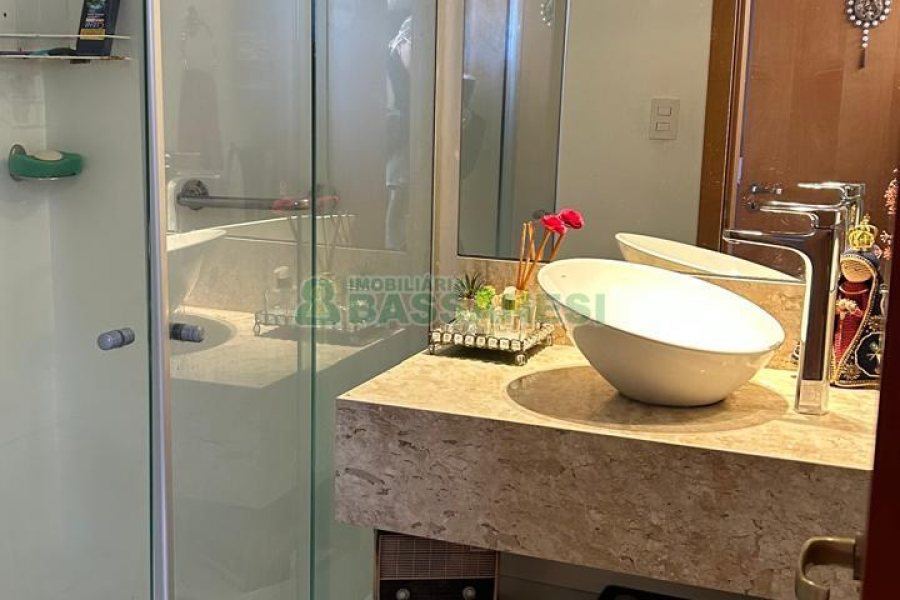Apartamento com 94m², 3 dormitórios, 2 vagas, no bairro Rio Branco em Caxias do Sul para Comprar