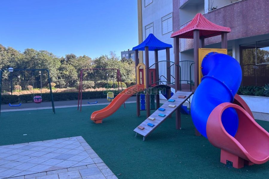 Apartamento com 94m², 3 dormitórios, 2 vagas, no bairro Rio Branco em Caxias do Sul para Comprar