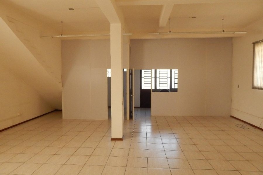 Loja com 988m², no bairro Cruzeiro em Caxias do Sul para Comprar