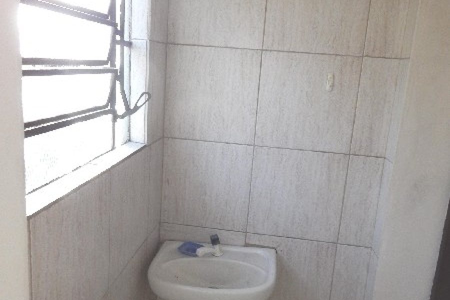 Loja com 988m², no bairro Cruzeiro em Caxias do Sul para Comprar