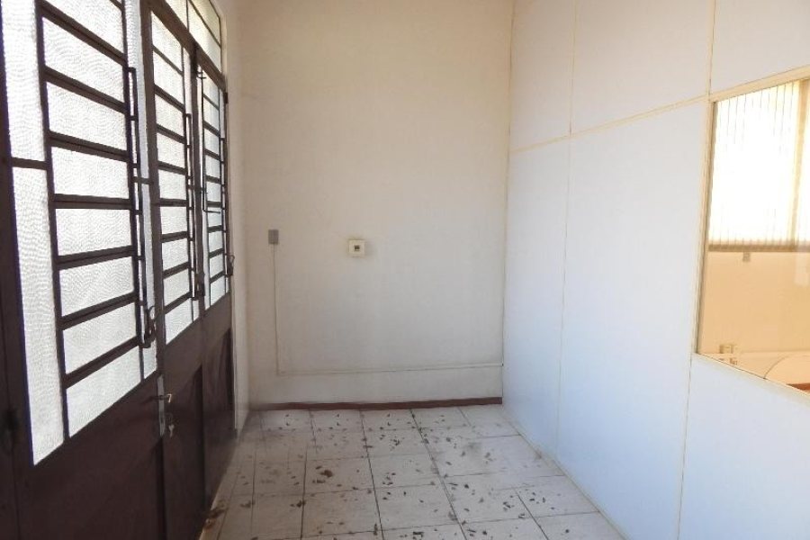 Loja com 988m², no bairro Cruzeiro em Caxias do Sul para Comprar