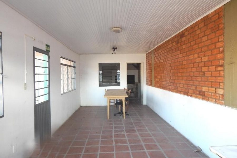 Pavilhão com 1397m², no bairro São José em Caxias do Sul para Alugar