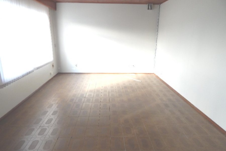 Pavilhão com 1397m², no bairro São José em Caxias do Sul para Alugar