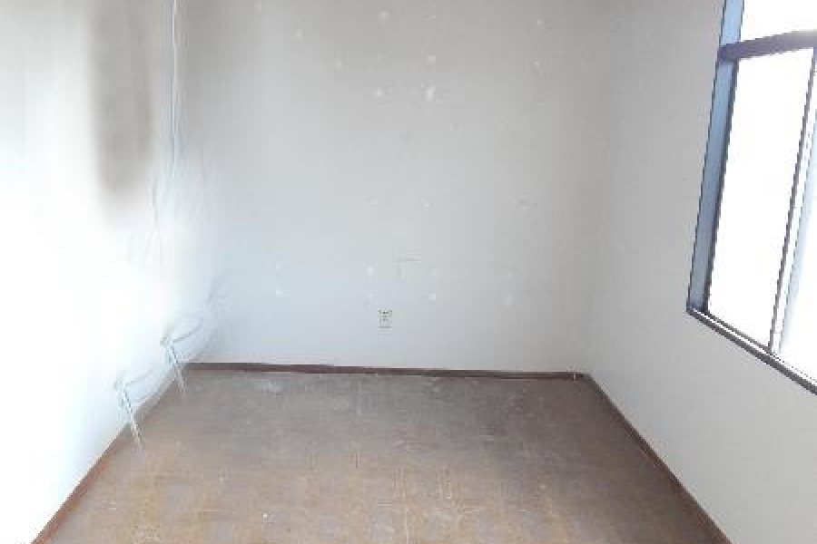 Pavilhão com 1397m², no bairro São José em Caxias do Sul para Alugar