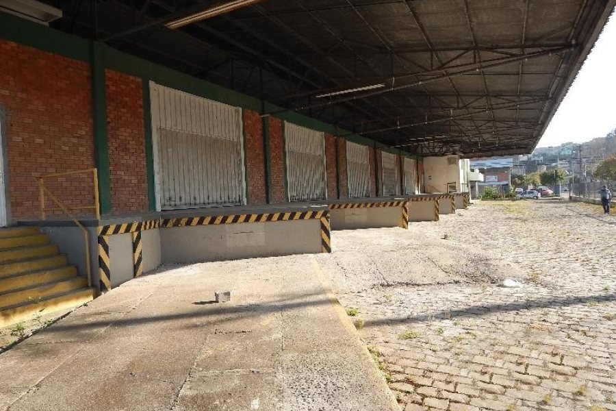 Pavilhão com 1397m², no bairro São José em Caxias do Sul para Alugar
