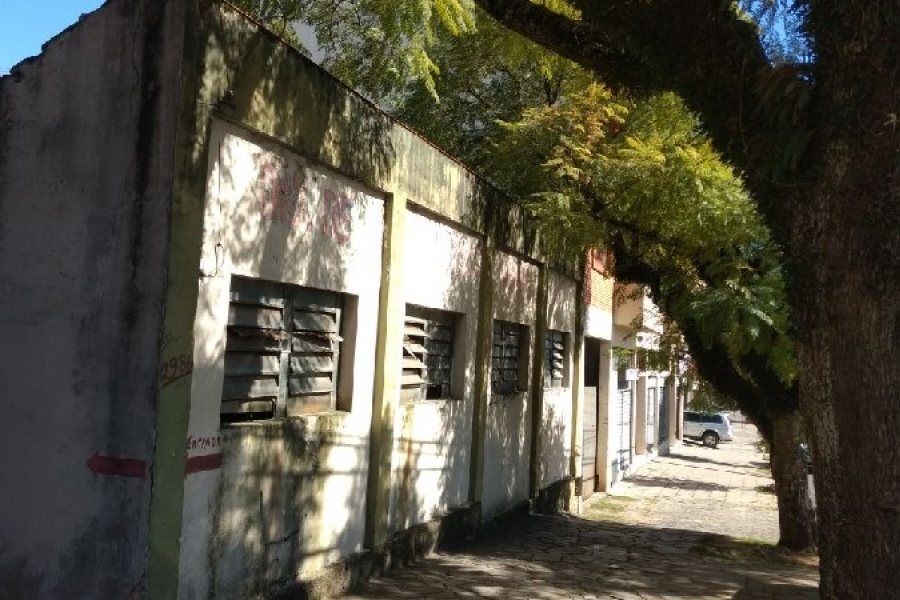 Casa com 600m², 3 dormitórios, 1 vaga, no bairro São Pelegrino em Caxias do Sul para Comprar