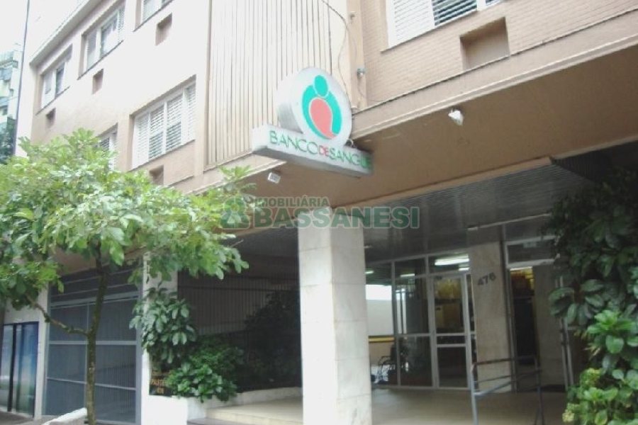 Sala com 61m², no bairro Centro em Caxias do Sul para Comprar