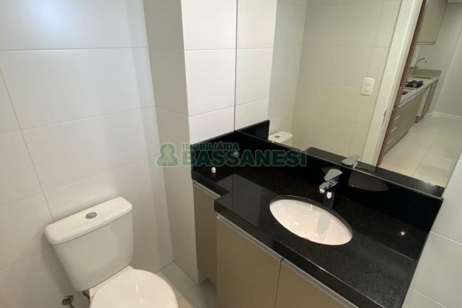 Apto Mobiliado com 50m², 1 dormitório, 1 vaga, no bairro Villagio Iguatemi em Caxias do Sul para Alugar