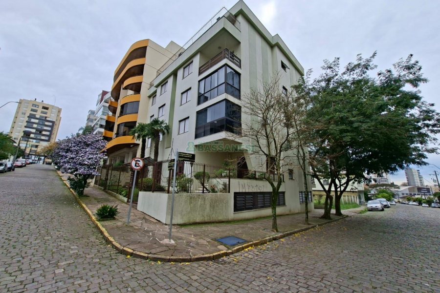 Apto/Cobertura com 157m², 4 dormitórios, 2 vagas, no bairro Panazzolo em Caxias do Sul para Alugar