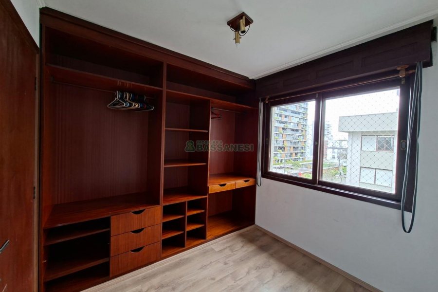 Apto/Cobertura com 157m², 4 dormitórios, 2 vagas, no bairro Panazzolo em Caxias do Sul para Alugar