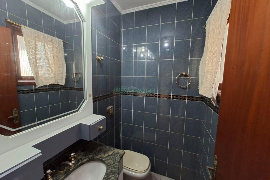 Apto/Cobertura com 157m², 4 dormitórios, 2 vagas, no bairro Panazzolo em Caxias do Sul para Alugar