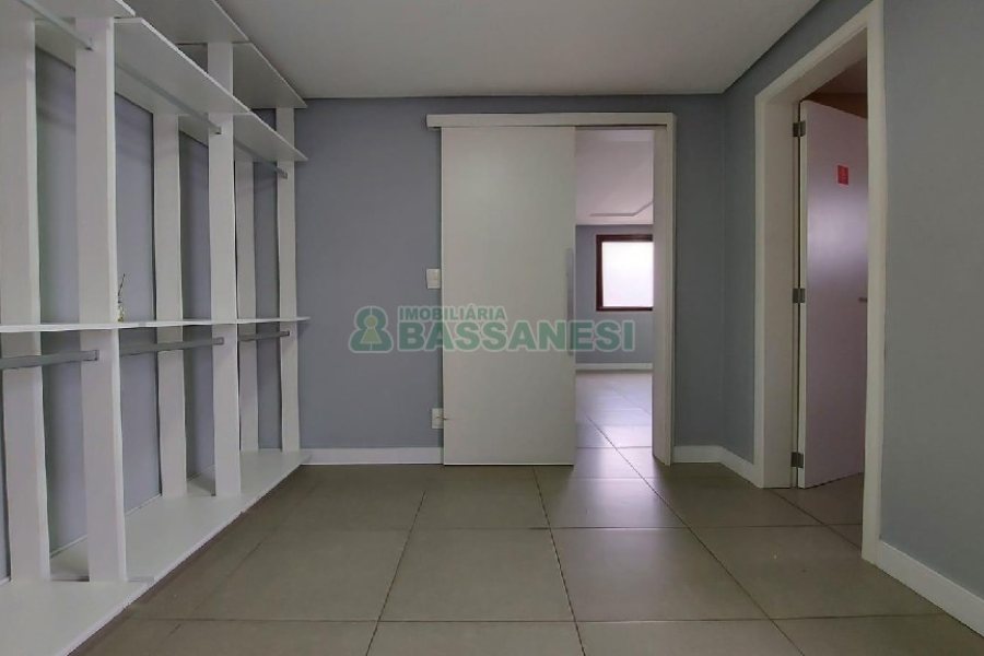 Apto/Cobertura com 250m², 3 dormitórios, 2 vagas, no bairro Petrópolis em Caxias do Sul para Alugar