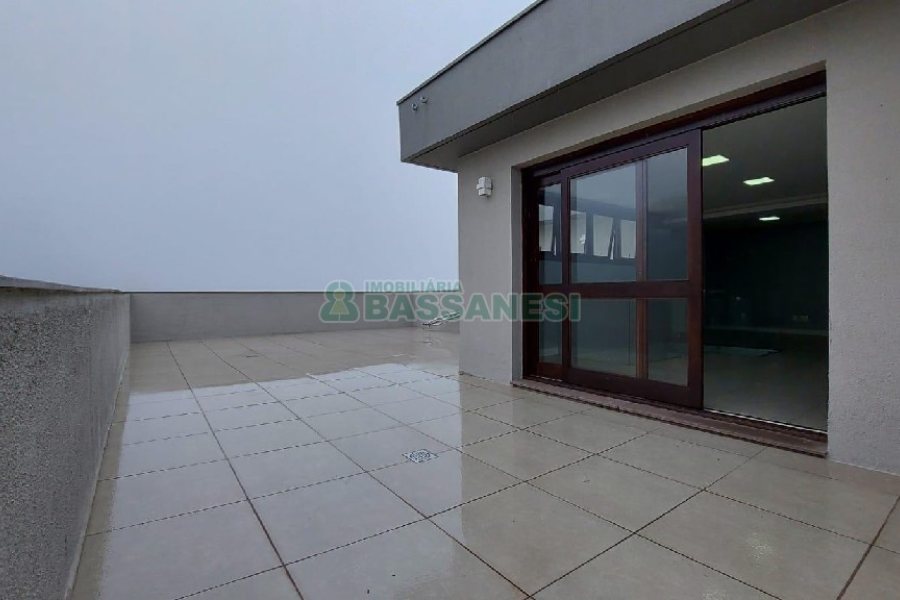 Apto/Cobertura com 250m², 3 dormitórios, 2 vagas, no bairro Petrópolis em Caxias do Sul para Alugar