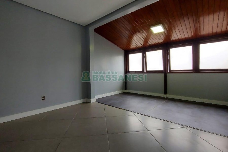 Apto/Cobertura com 250m², 3 dormitórios, 2 vagas, no bairro Petrópolis em Caxias do Sul para Alugar