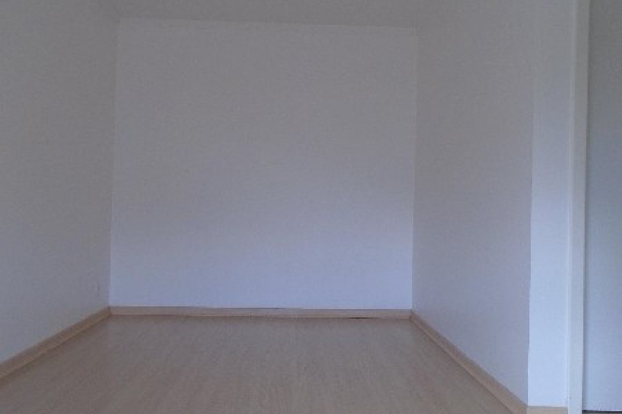 Apartamento com 73m², 2 dormitórios, 1 vaga, no bairro Pio X em Caxias do Sul para Alugar