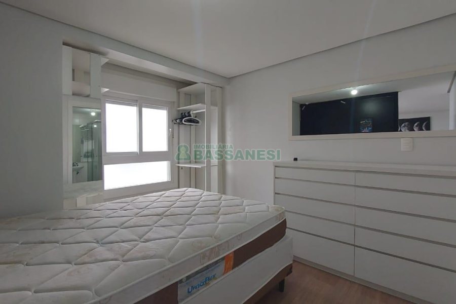 Apto Mobiliado com 40m², 1 dormitório, 1 vaga, no bairro Villagio Iguatemi em Caxias do Sul para Alugar